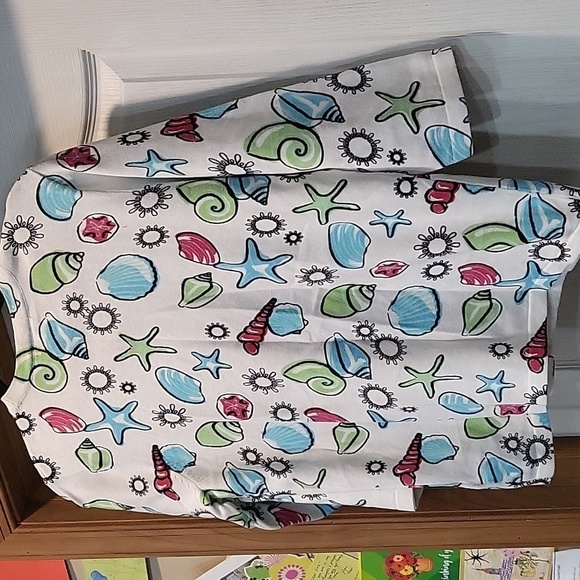 Breckenridge Small Beach Seashell Cardigan Sweater - Picture 2 of 6